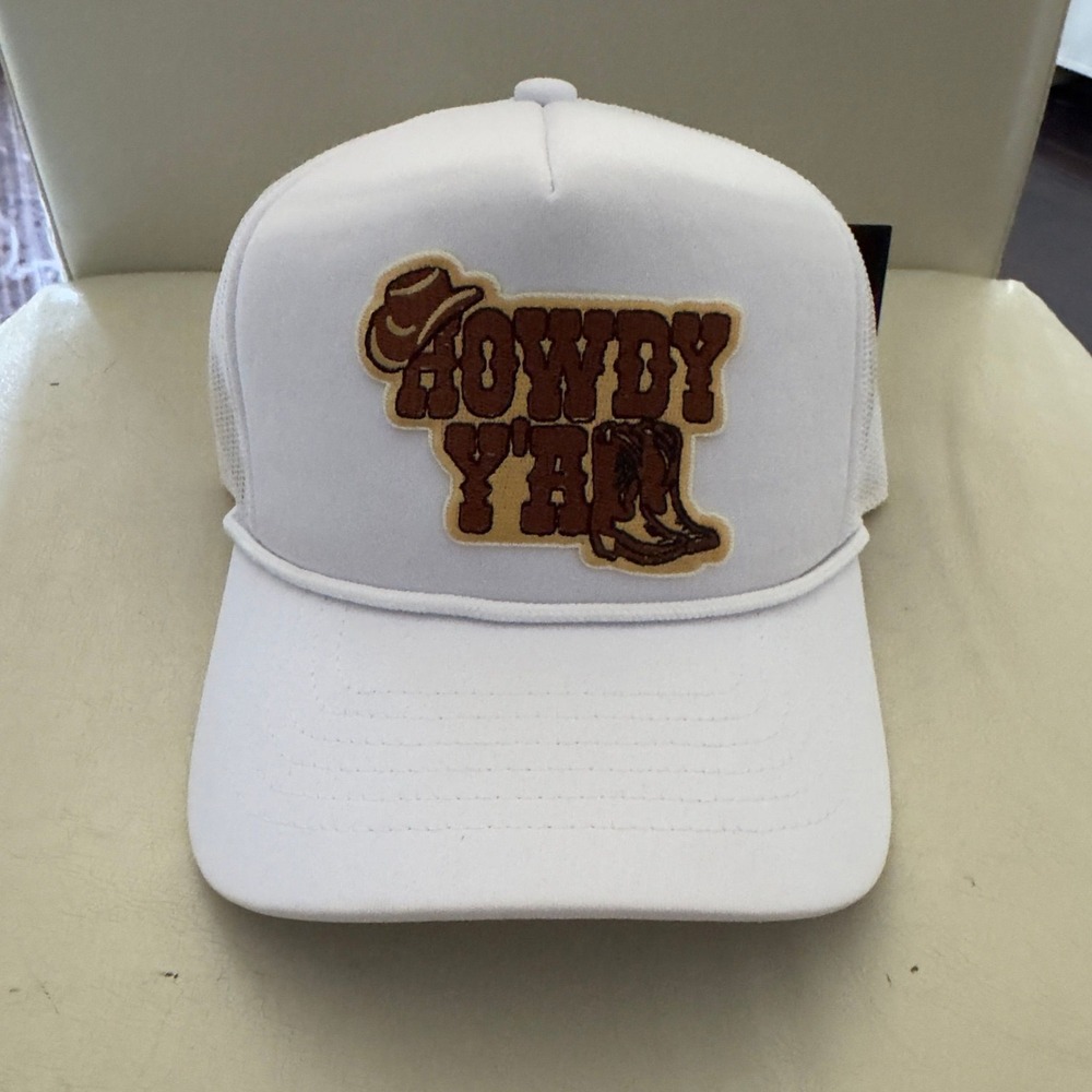 3134 | NWT Custom Howdy Y'all Western Graphic Trucker Hat White Women OS